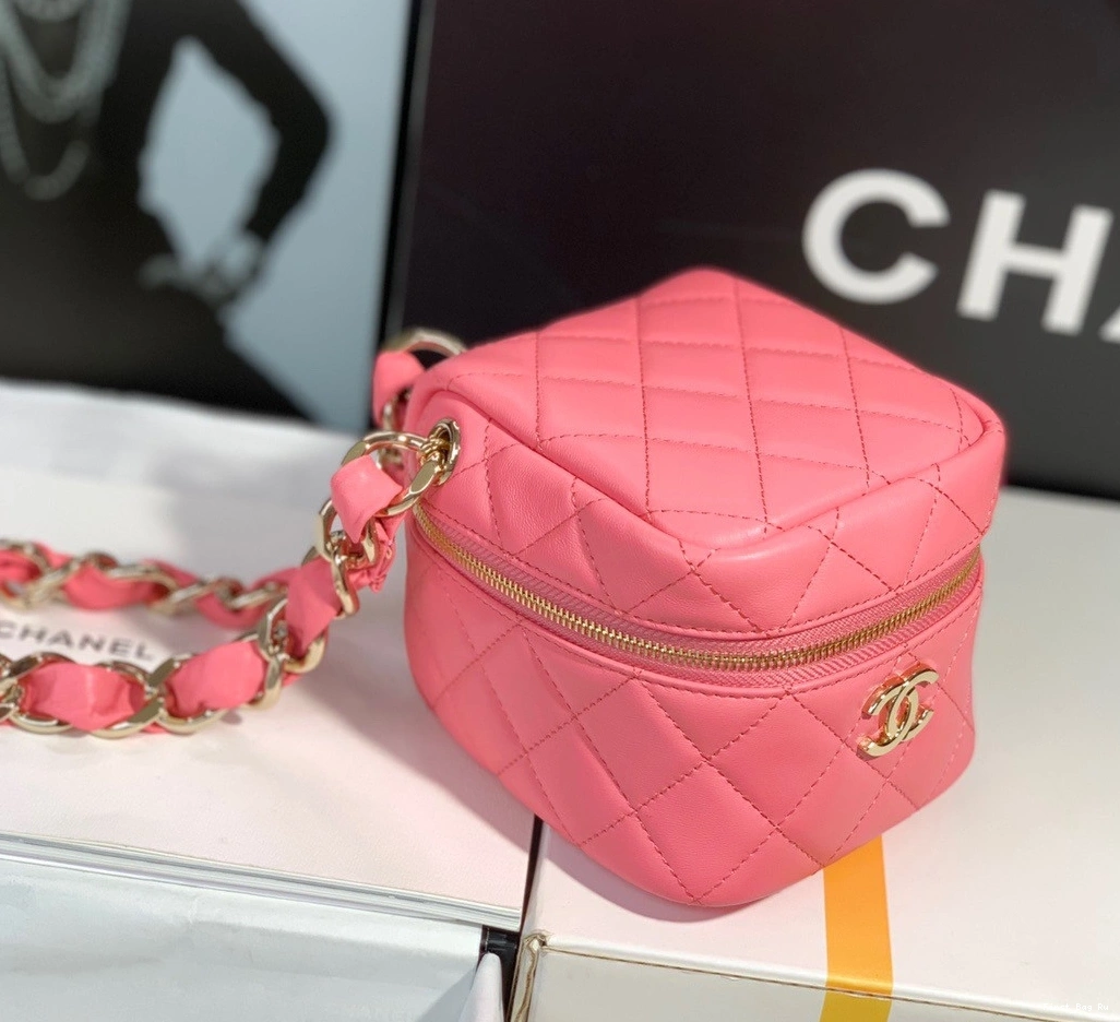 Firstbag Ru WITH CHANELUTCH HANDLE CHANEL 0802